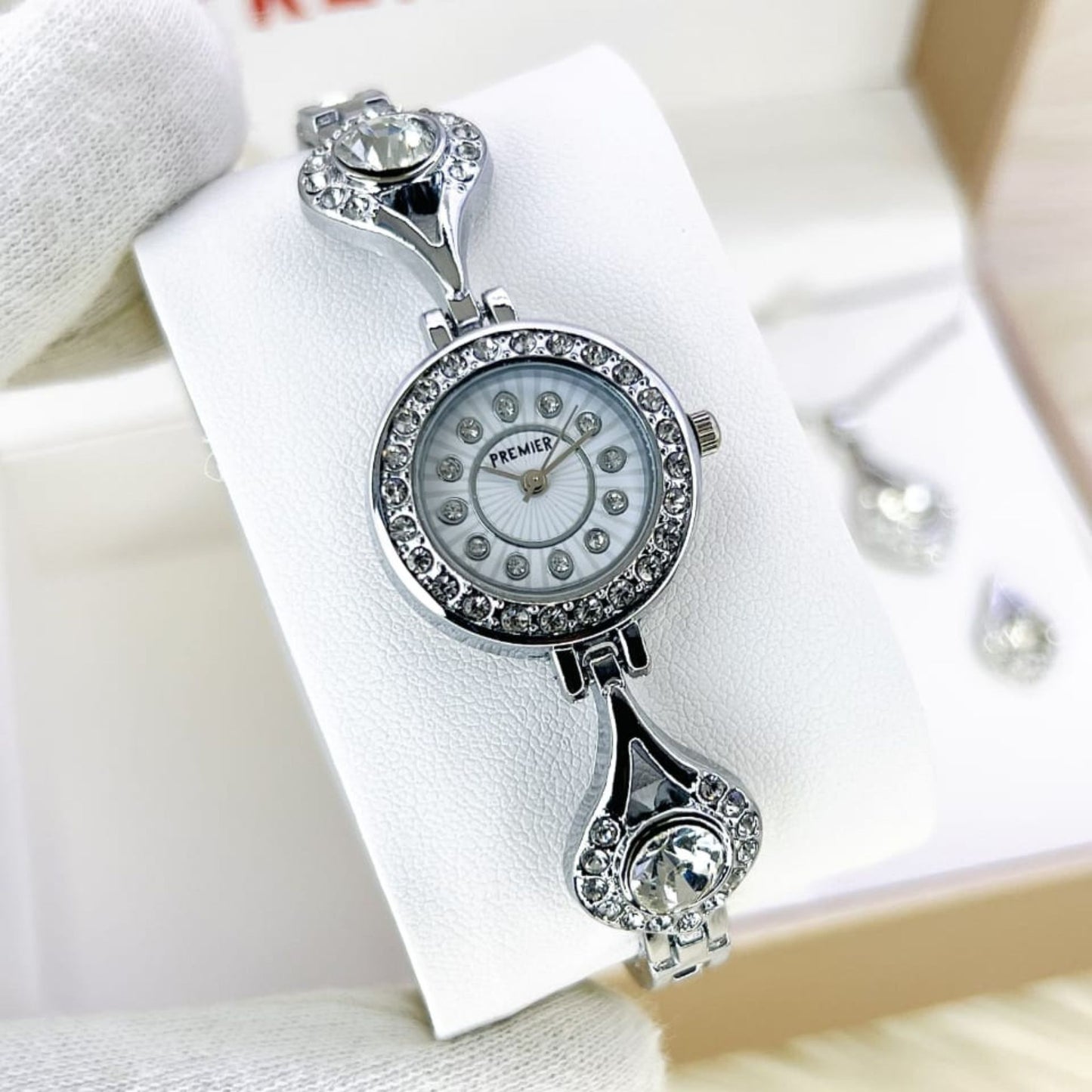 Premier Jewelry Set – Watch, Bracelet, Ring & Locket