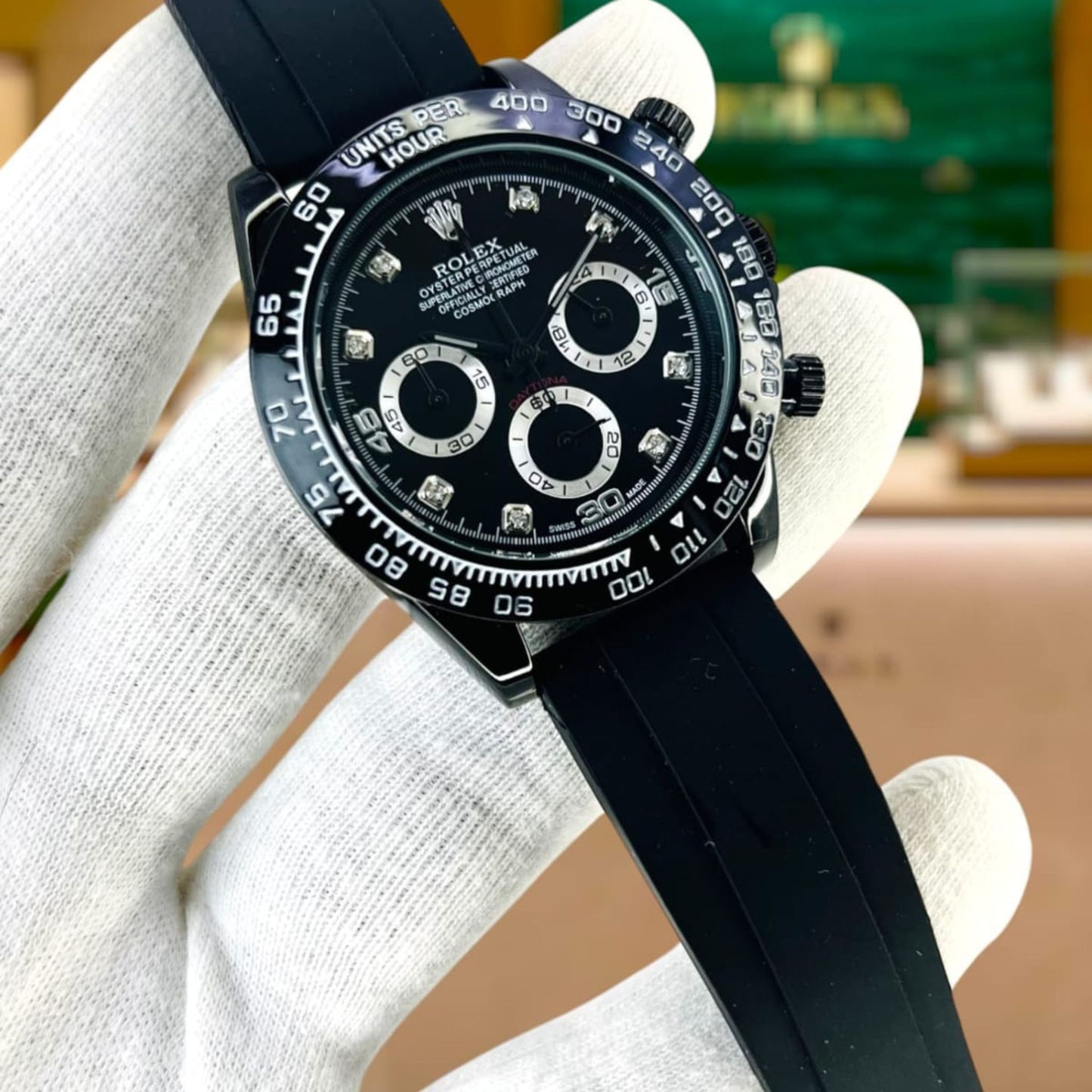 Rolex Daytona Chronograph – Rubber Strap, Brass Case, Master Lock